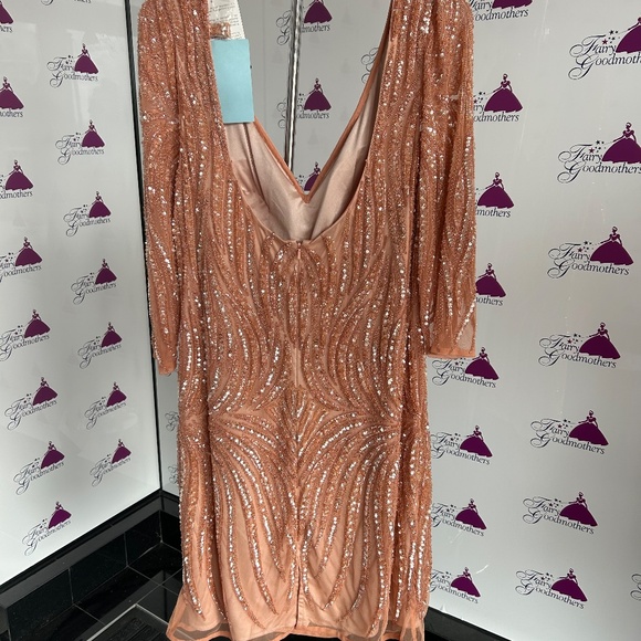 Scale 48663 Size 18 Gold Sequined Evening Dress - Picture 2 of 4